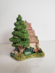 Lilliput Lane The Birdsong. In mint condition, in original box.