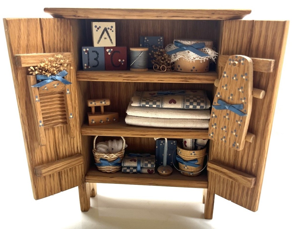 Vintage My Country Cupboard Primitive Wood Kitchen Cabinet Diorama Folk Art