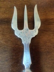 Antique 1913 Edwardian silver collared Trident searing fork