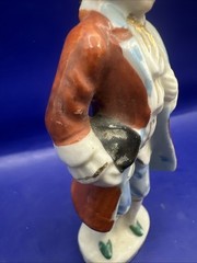 Vtg. Japan 4.75” Porcelain Figurine Traditional Colonial Man Hand Painted w/Gold
