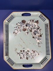 Vintage Hand‑Painted Metal Tray – Nashco – Light Blue Delicate Floral Design