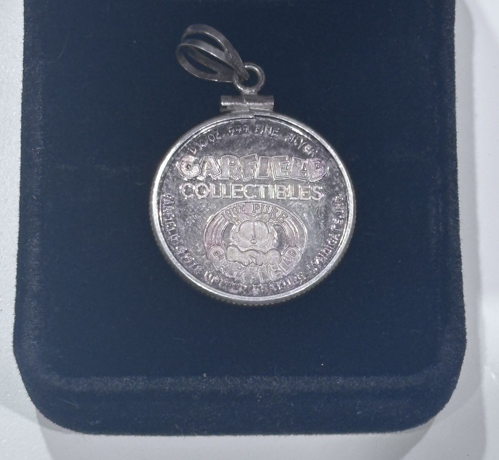 new old stock 1978 Garfield 1/10 oz. .999 Silver Bullion Necklace Coin Pendant