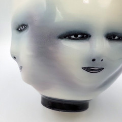 Modernist Bing Gleitsman Dimensional Hand Painted Porcelain 3 Faced Bowl Signed