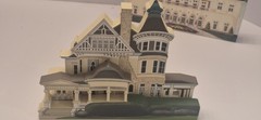 Vintage Collectibles Sheila’s 1990s Famous Houses Shelf Sitter Wooden Lot Of 8