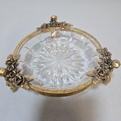 Vintage Small Cherub Gold Tone W/Roses Glass 6″ Round Dish Trinket Dish