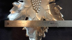 Cast Aluminum 🍇 Grape Leaf 🍇 Serving Tray, Large 12.75″ Beautiful Condition.
