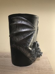 NEW NWOT GOTH BLACK SILVER 2D VAMPIRE BAT RESIN VASE HALLOWEEN DECOR
