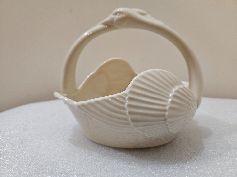 Vintage Lenox Double swan basket bowl Made in USA with gold logo