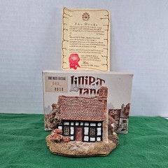 Lilliput Lane Five Ways Cottage. In excellent condition in original box.
