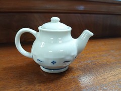 Longaberger Collector’s Club Miniature Tea Set With 27 Pieces