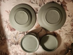 Vintage Small Wedgwood Trinket Box and 2 Dishes Green Jasperware Round Carving