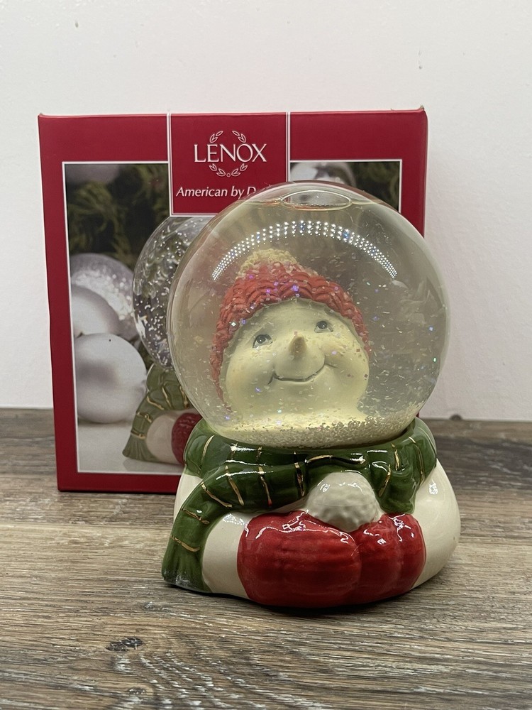 Lenox American By Design Friendly Faces Snowman Snow Globe w/original packaging