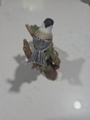 HOMCO 11164-02 Masterpiece Bird Chickadee With Fruit Classic Porcelain 2002