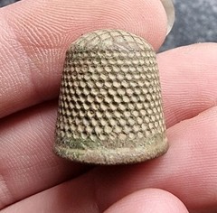 Post Medieval / Georgian Thimble Antique Metal Detecting Find 17x16mm (142)