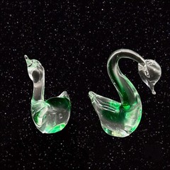 Vintage Vinci Green Hand Blown Art Glass Birds Sommerso Figurines 4”t 3”w