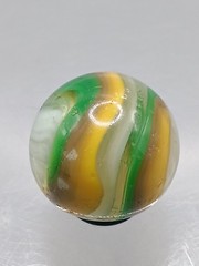 .66″ Akro Corkscrew Popeye Yellow, Green, White Marble- #CE126