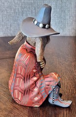 Robert Shields Design Rabbit Trader Resin Figurine 8″ Tall Signed By Artist
