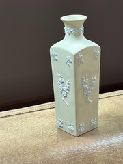 Wedgwood Jasperware Primrose Yellow & White Prunus 5-1/4″ Square Bud Vase