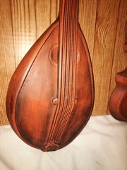 Vintage 1970’s Royal Violin & Mandolin Cast Aluminum Wall Hangings – Orange 18″