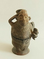 Pre-Columbian Peruvian Chimu Mother and Child Effigy Jar