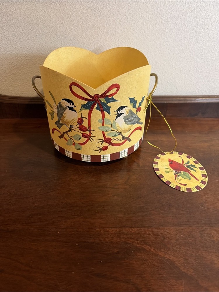 Vtg Lennox Winter Greetings Toleware Metal Cache Pot 7” Wide X 6.25” Tall