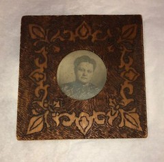 Antique Thistle Picture Frame Oval Pyrography Wood Folk Art Celtic Scottish Vtg