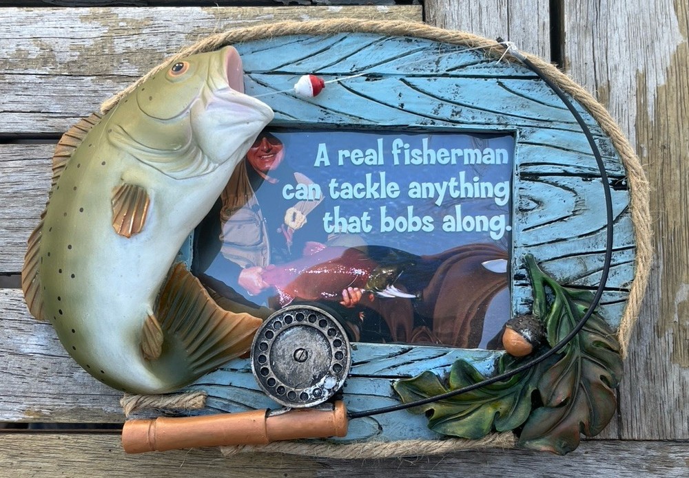 Vintage 3D Bass Fishing Photo Frame Resin Rustic Cabin Lodge Decor Fish 4.5×3 in