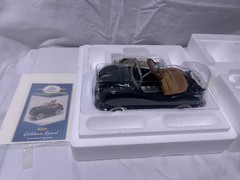 Hallmark Kiddie Car Classic 1949 Gillham Sport Includes Golf Clubs accessory