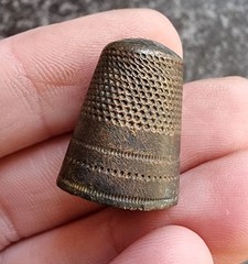 Post Medieval / Georgian Thimble Antique Metal Detecting Find 21x16mm (48)