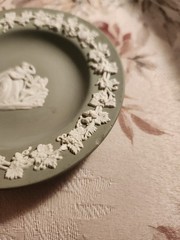 Vintage Small Wedgwood Trinket Box and 2 Dishes Green Jasperware Round Carving