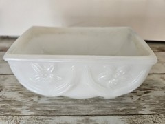 AKRO AGATE White Swirl Slag Glass Daffodil planter trinket dish catchall floral