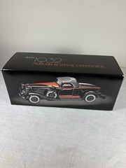 VTG Avon 1932 Auburn Boattail Speedster Figurine Car MINT In Box 1983 Brazil