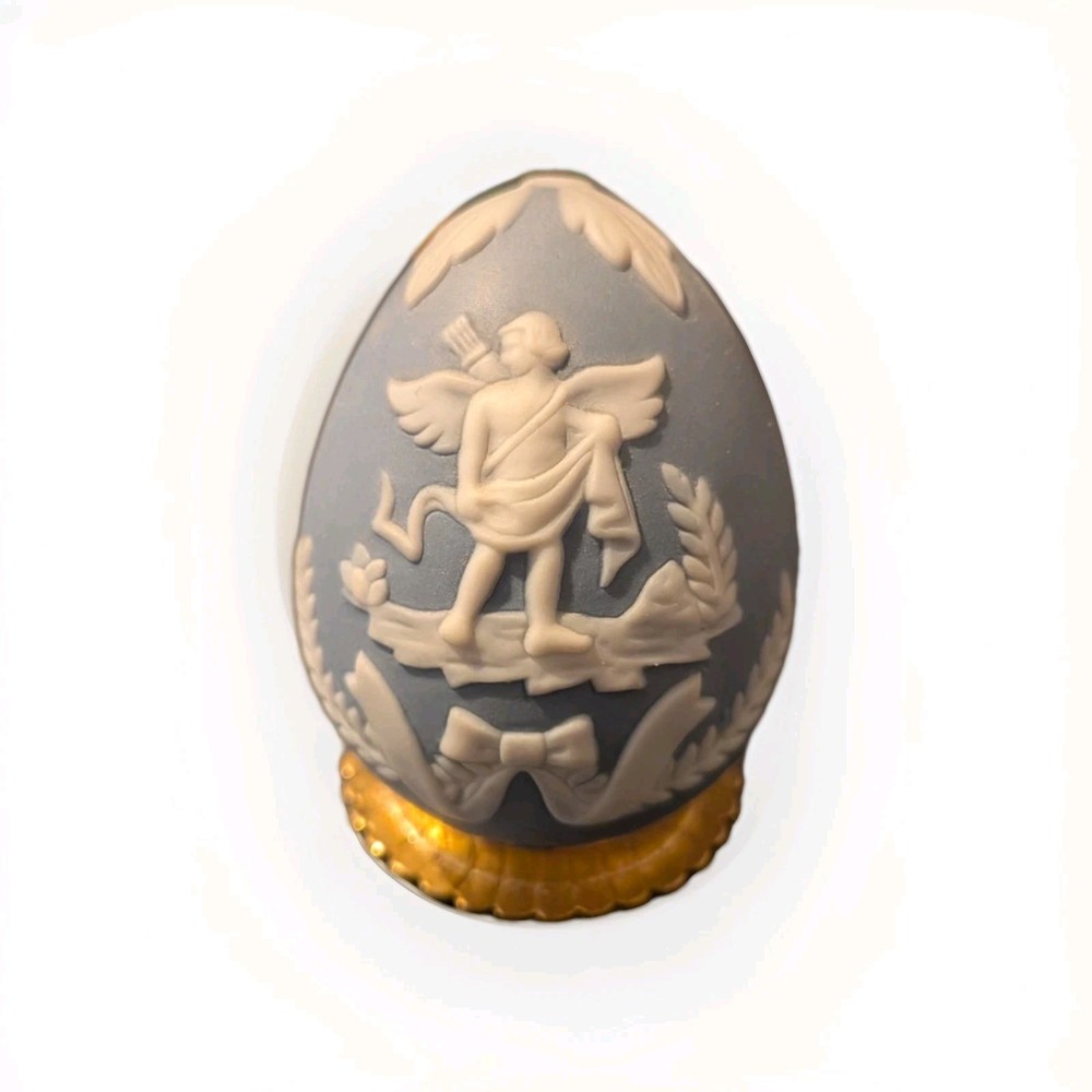 Franklin Mint Treasury Of Eggs Blue Parian-Style Porcelain Egg with Stand 1988