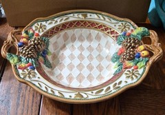 FITZ & FLOYD CLASSIC “JOLLY OLE ST. NICK” FESTIVE BOWL WITH HANDLES 10″x8 1/4″