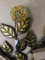 Pier 1 Vtg Tole Metal Wall Hanging Floral Hydrangea Art Sculpture