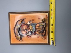 ​Vintage 3D Wall Plaque Boy and Girl Under Umbrella Decorative Art Decor
