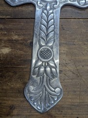 Vintage Aluminum METAL CAST CROSS 18″ X 11″ SOLID Wall Hanging