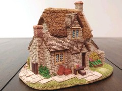 Lilliput Lane Village Shops Penny Sweets Cottage Exc. Condition with Deed