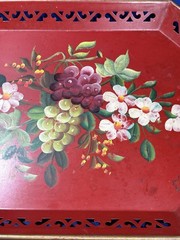 Vintage Hand‑Painted Metal Tray – Nashco Style – Red Floral & Fruit Design