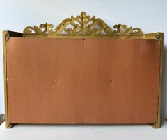 Vintage Syroco Hollywood Regency Ornate Gold Curio Wall Display Shelf