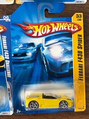 Hot Wheels Ferrari 4-Car Set Ferrari 458 Spider 250 GTO F430 Challenge Spider