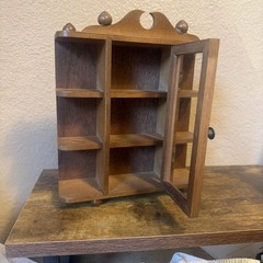 VTG Miniture Wood And Glass Footed Curio Cabinet with 3 Shelf MCM Trinkets *Flaw