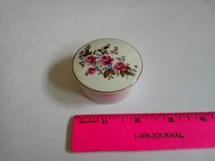 Small Porcelain Jewelry Trinket Box Roses Flowers Round Leart Brazil Collectible