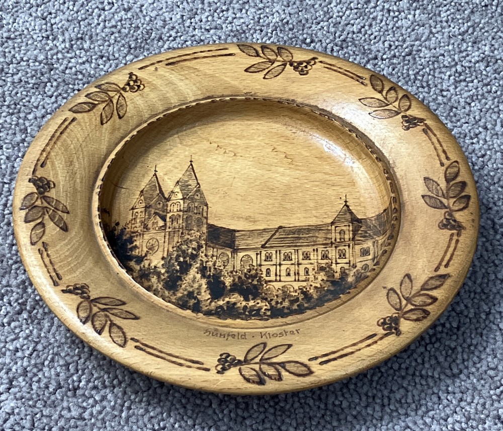 VINTAGE 8.5” PYROGRAPHY WOODEN PLATE-“HUNFELD KIOSTER” FOLK ART