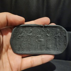 FANTASTIC A BEAUTIFUL NEAR EASTERN CUNEIFORM SUMERIAN STONE CYLINDER SEAL