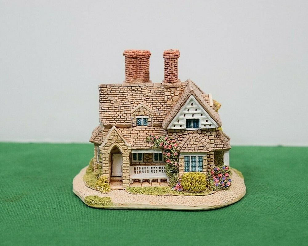 Rare Lilliput Lane Classics Double Cottage Mint in original box.