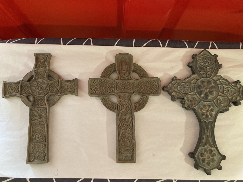 Set Of 3 Vintage Resin Celtic Religious Crosses Wall Hanging 10×6.75”