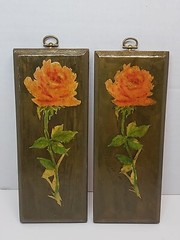2x Floral Roses Handmade Wooden Lacquer Wall Art Plaques Wall Decor 70s 80s Vtg