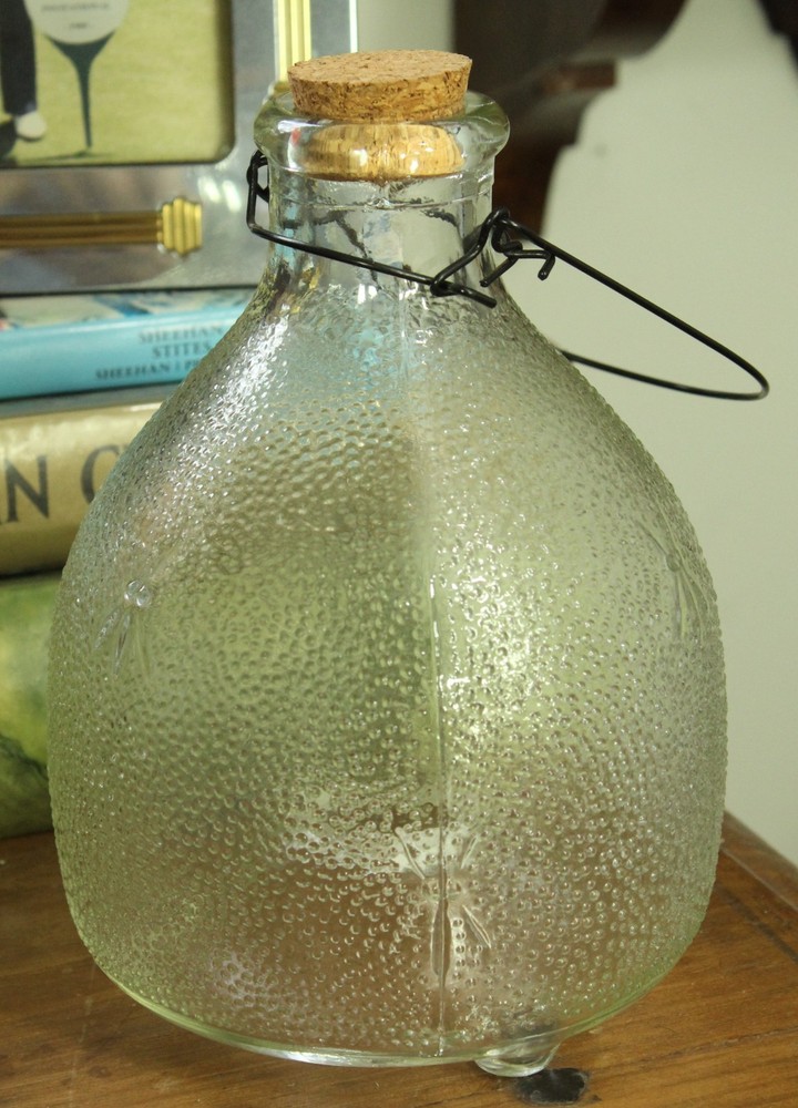 Heavy Pebbled Decorative Glass Bee, Wasp & Sun Catcher Summer Patio or Porch