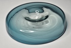 Vintage 1960’s Unbranded Aqua Blue Glass Raised Center Handmade 7.25″ Round Bowl